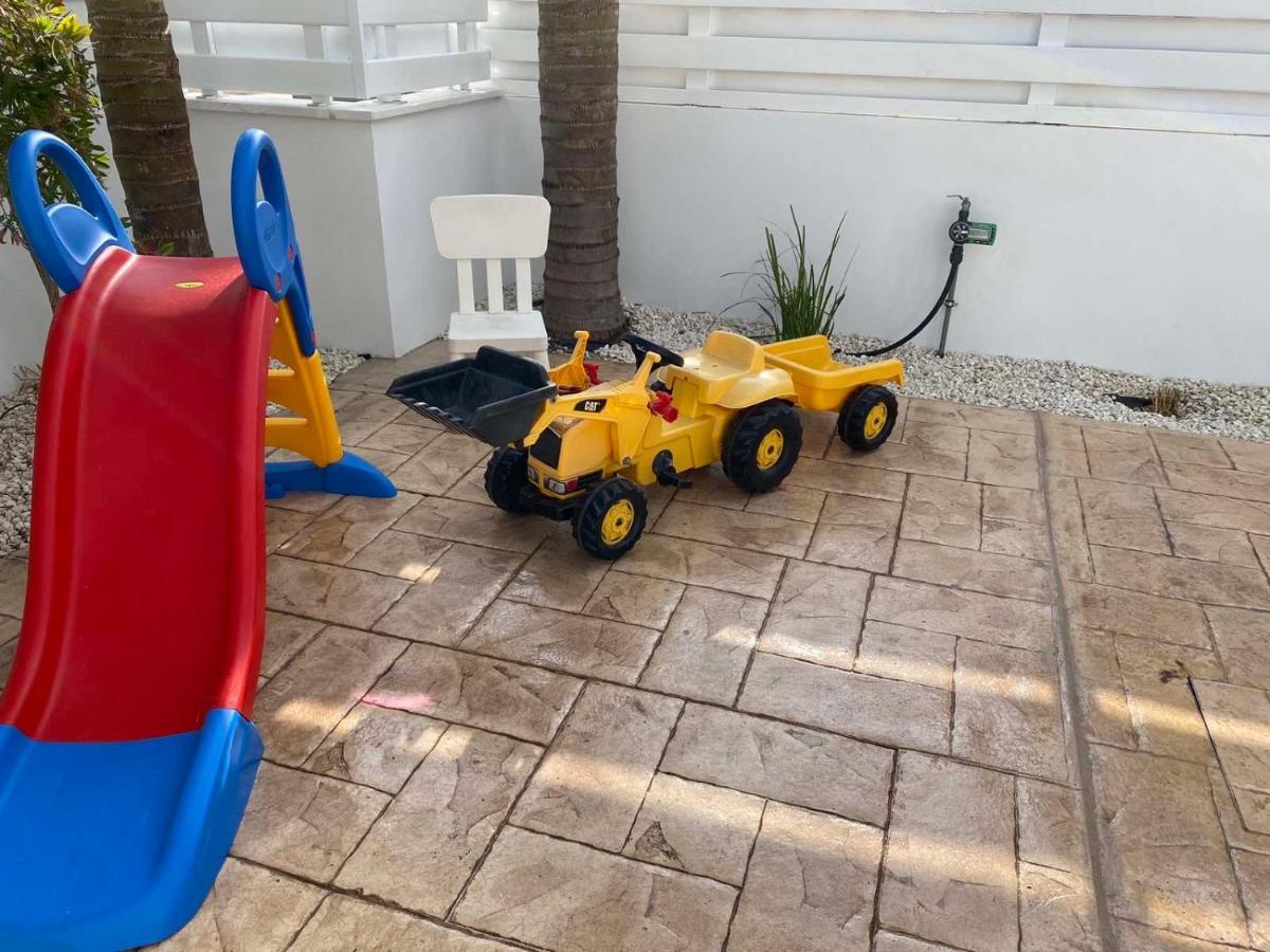 Villa Diana - 200 Meters From Kapparis, Fireman'S Beach باراليمني المظهر الخارجي الصورة